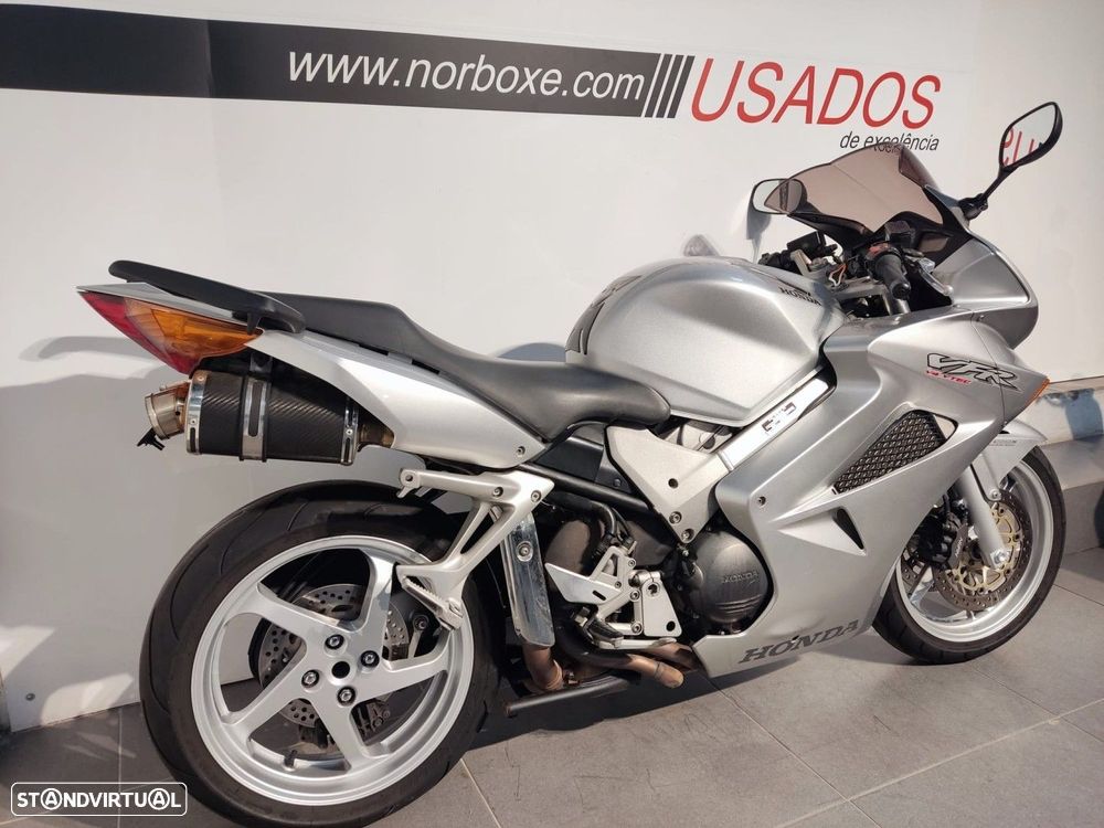 Honda VFR 800 - 2