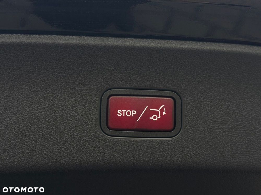 Mercedes-Benz GLC - 27