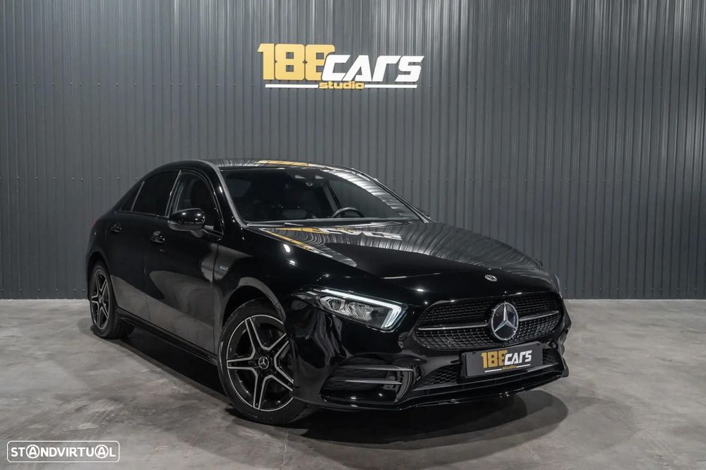 Mercedes-Benz A 250 Limousine e 8G-DCT AMG Line - 4