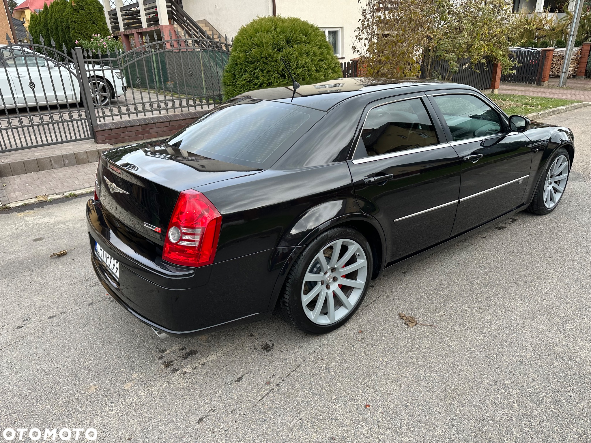 Chrysler 300C 6.1 V8 Hemi SRT8 - 10