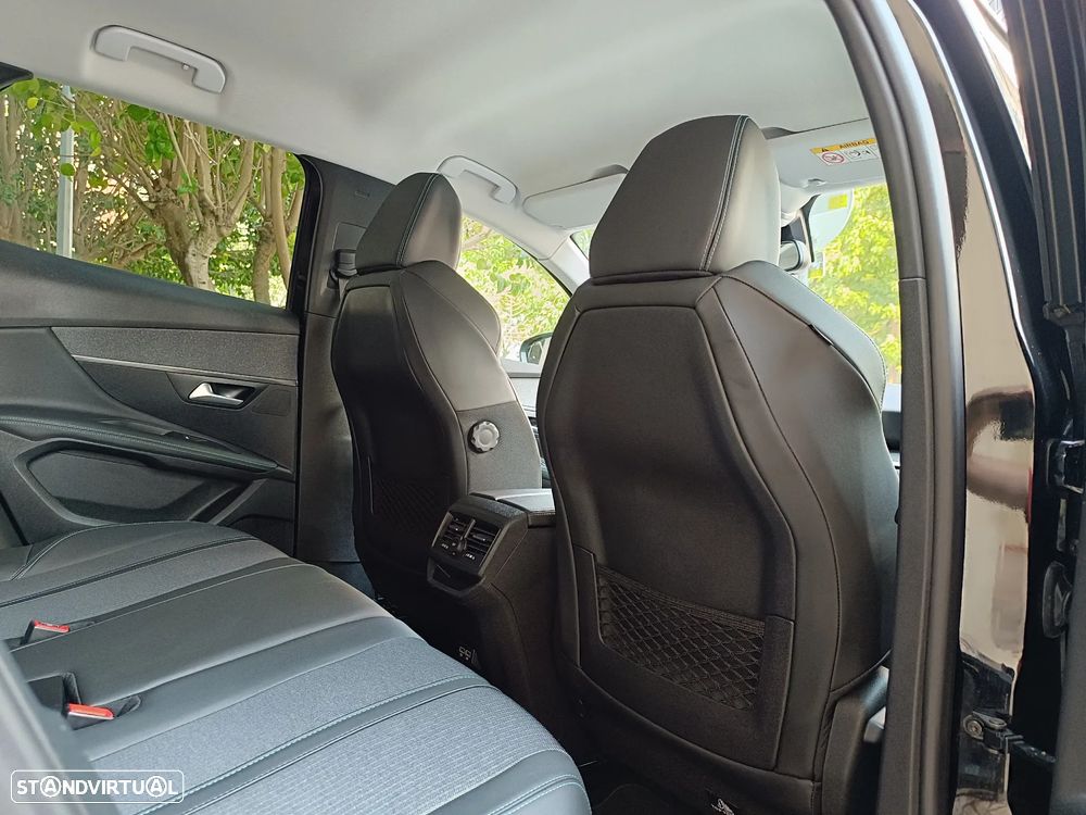 Peugeot 3008 1.2 PureTech Allure EAT8 - 36