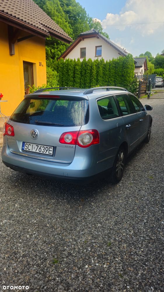 Volkswagen Passat 2.0 TDI DPF Trendline - 4