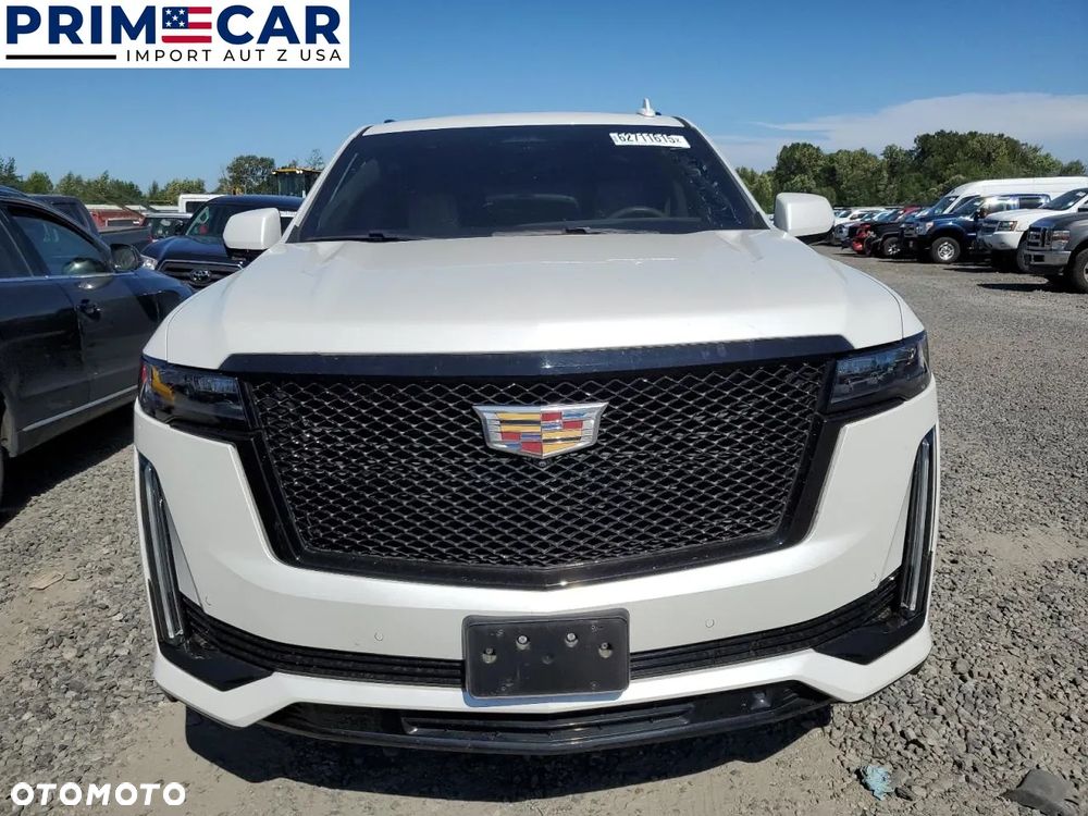 Cadillac Escalade - 6
