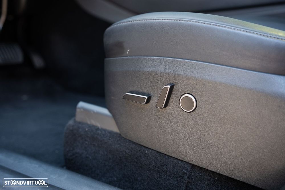 Tesla Model Y Standard - 9