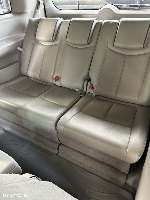 Nissan Quest 3.5 - 10