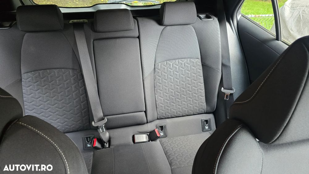 Toyota Corolla 1.8 HSD Business - 14