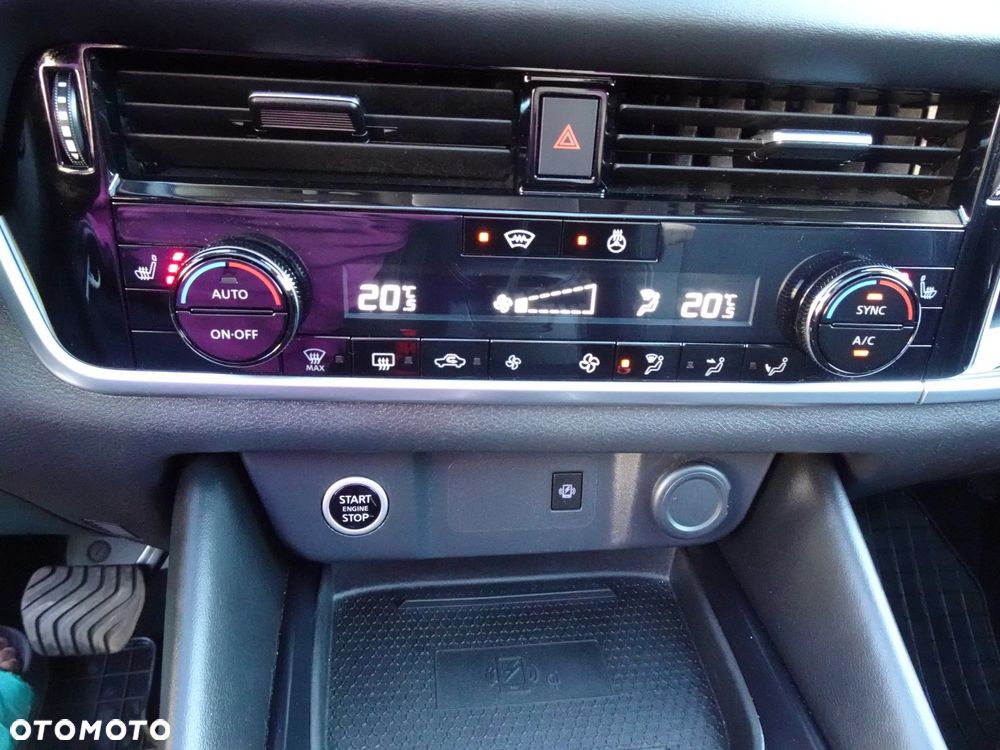 Nissan Qashqai 1.3 DIG-T MHEV N-Connecta Xtronic - 36