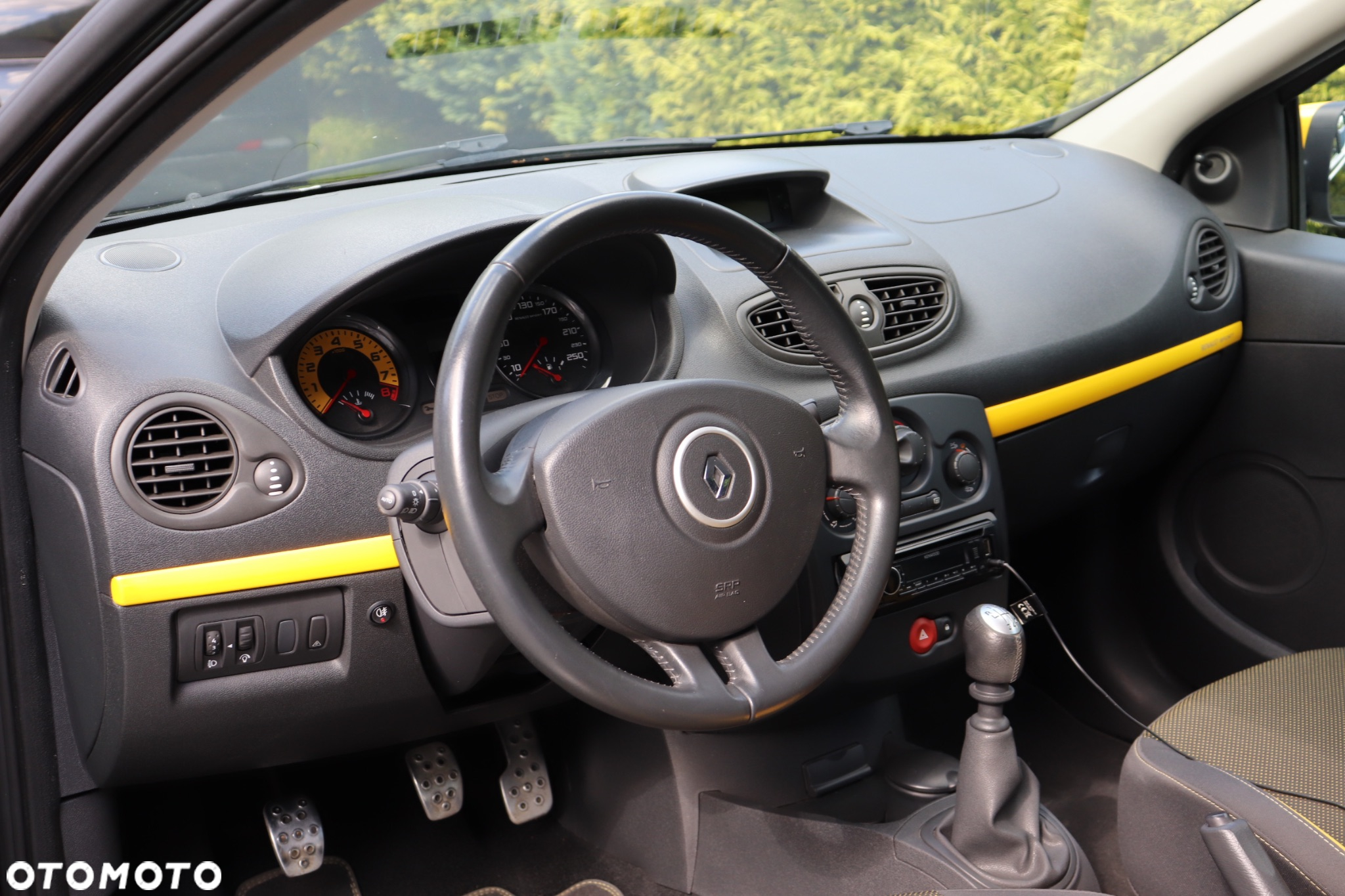 Renault Clio 2.0 16V Sport - 6