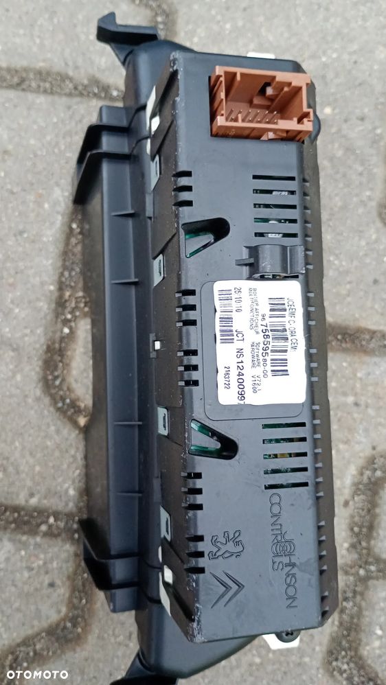 F.VAT WYŚWIETLACZ 967585958000 Citroen JUMPY II EXPERT II SCUDO II MONITOR EKRAN Z RAMKĄ - 4