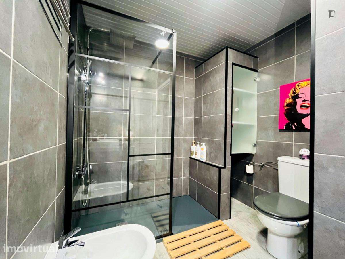 Apartamento com 2 quartos - localizado em Faro - Grande imagem: 2/25