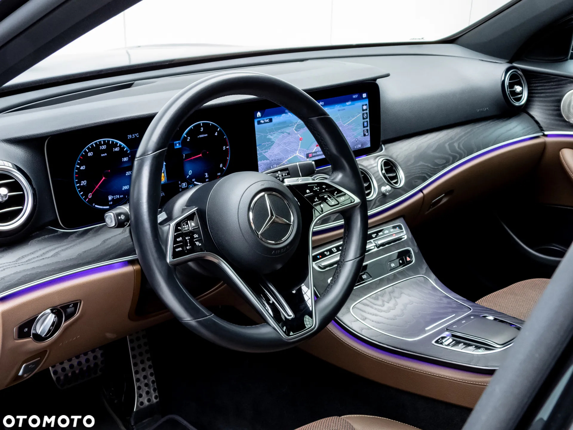 Mercedes-Benz Klasa E 220 d 4-Matic All-Terrain Avantgarde - 22