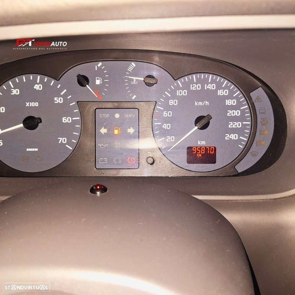 Renault Scénic 1.4 16V RXT AC - 12