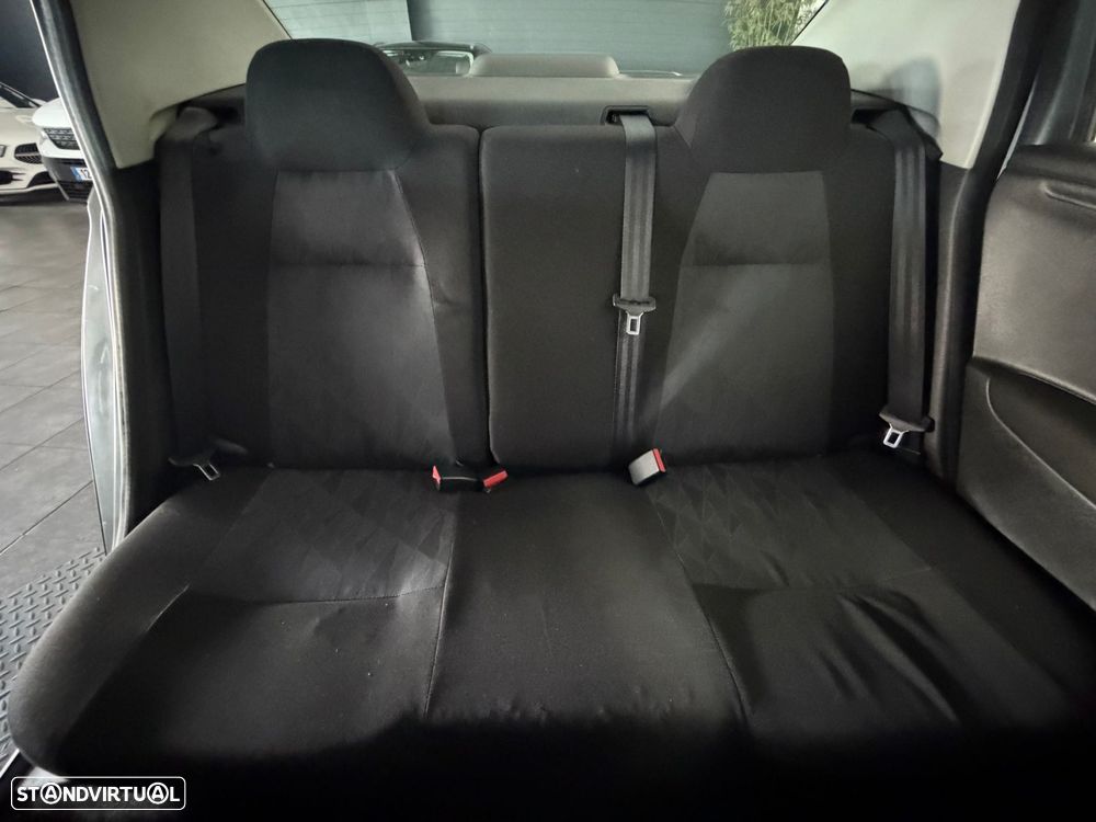 Citroën C-Elysée 1.6 HDi Seduction - 22