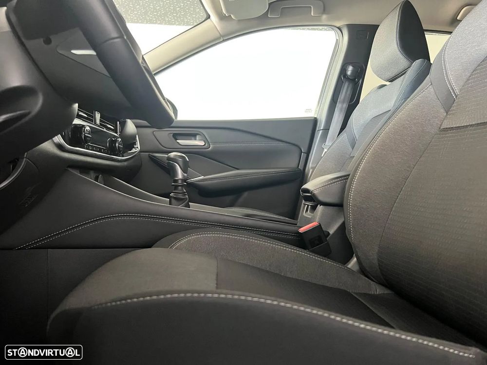 Nissan Qashqai 1.3 DIG-T N-Connecta LED - 10