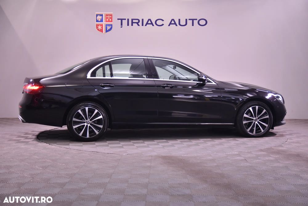 Mercedes-Benz E 300 de Aut. - 6