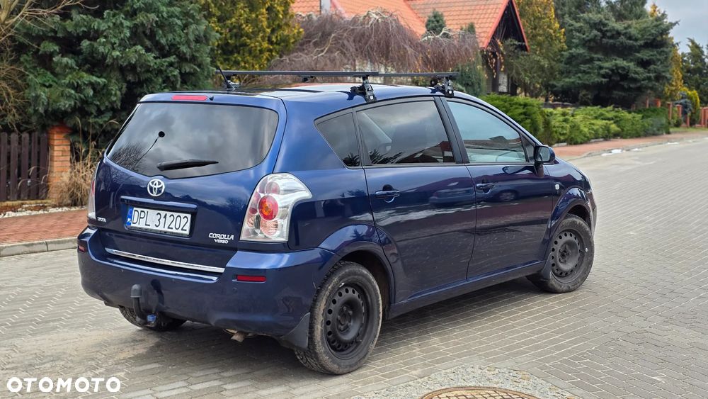 Toyota Corolla Verso - 11