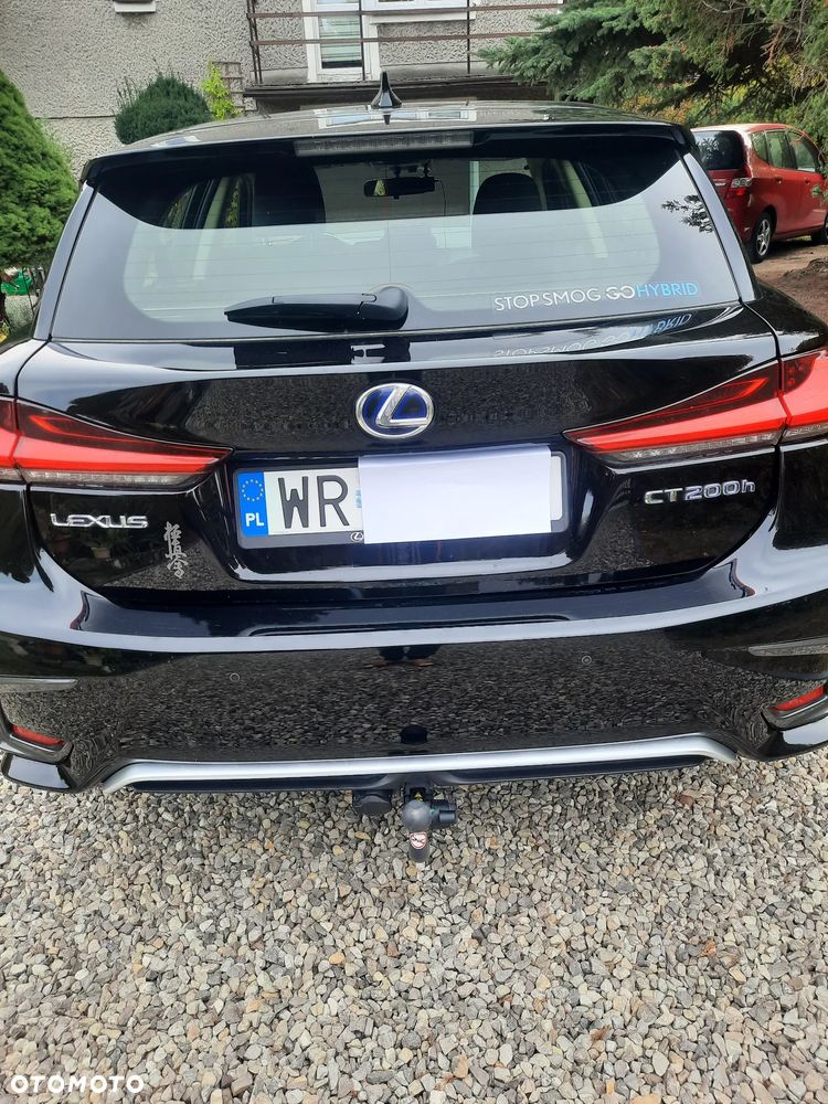 Lexus CT - 4