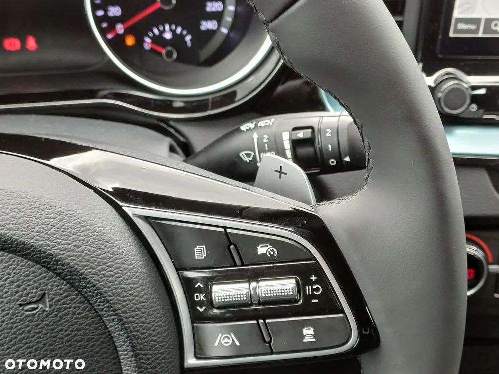 Kia XCeed 1.6 T-GDI Tribute DCT - 18