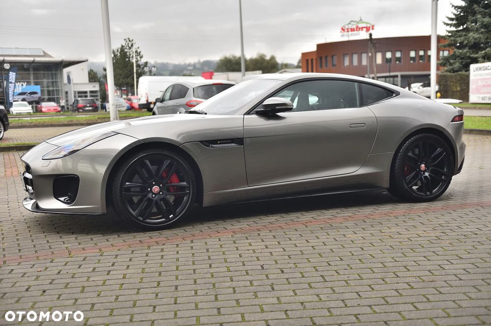 Jaguar F-Type Coupe P300 R-Dynamic - 8