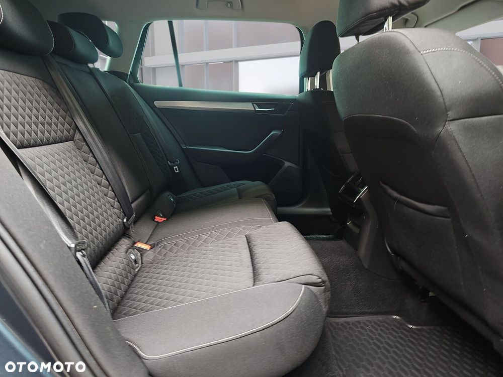 Skoda Superb 2.0 TDI SCR Ambition DSG - 10