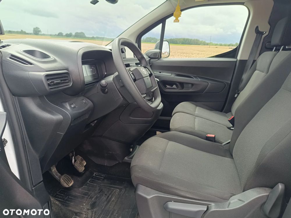 Toyota Proace city - 16