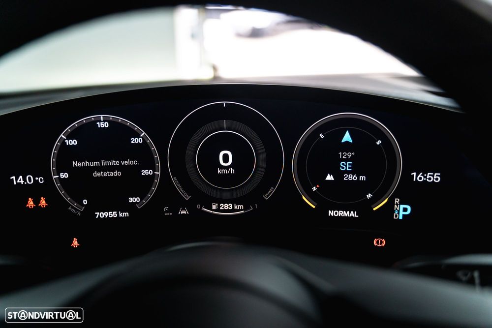 Porsche Taycan 4S - 9