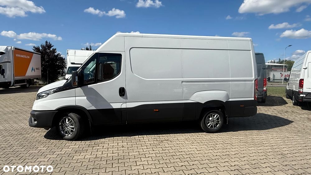 Iveco Daily 3.0 Wyprzedaż manual Hak - 4