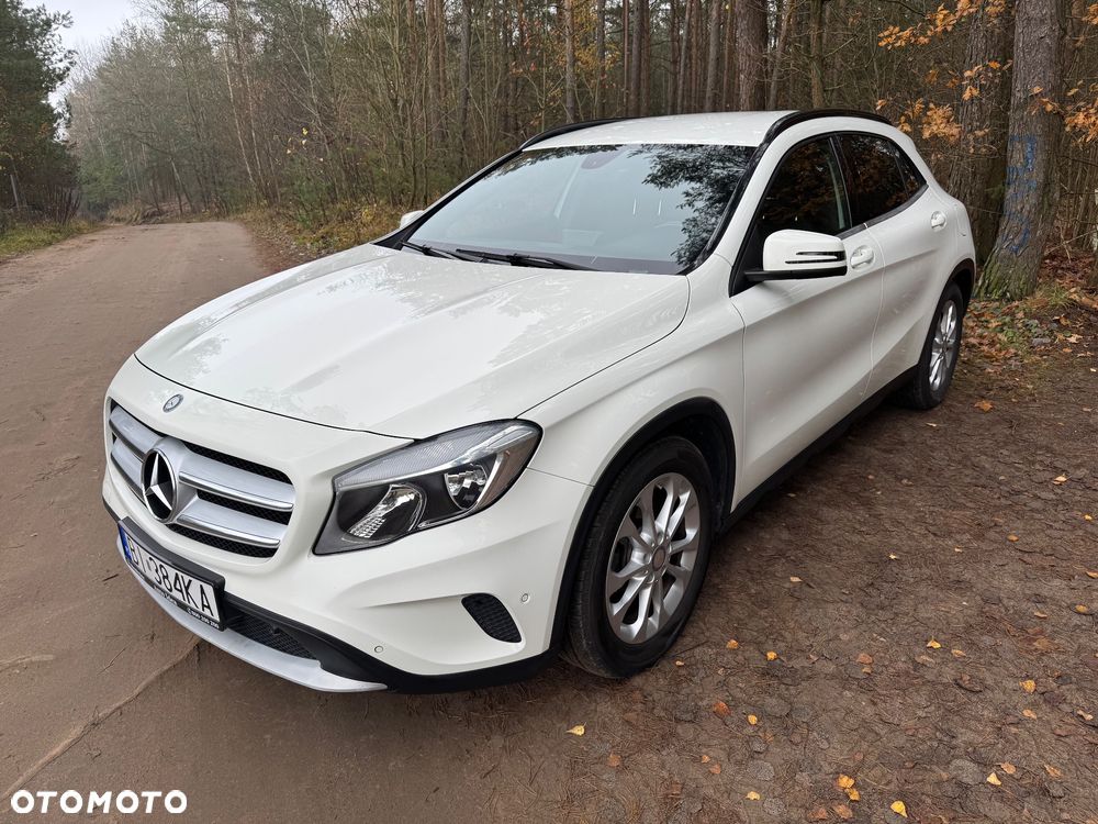 Mercedes-Benz GLA - 2