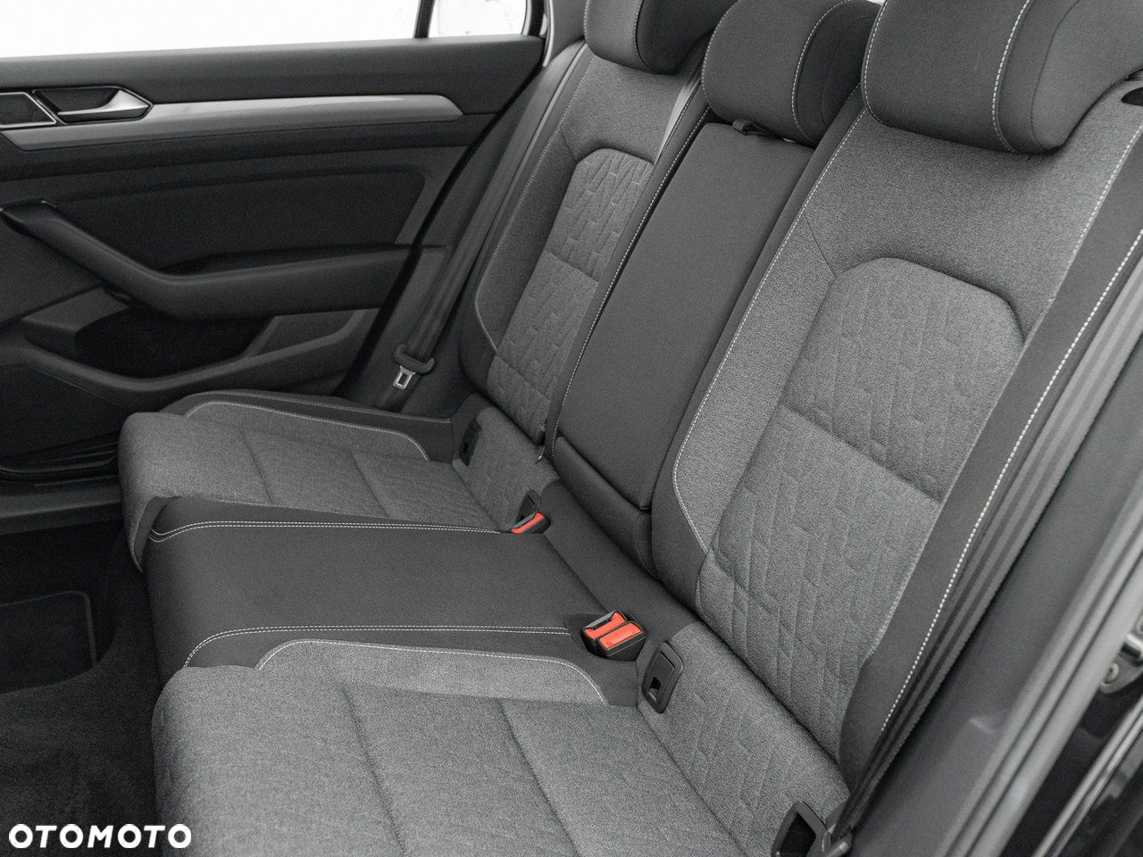 Volkswagen Passat 1.5 TSI EVO Business DSG - 26