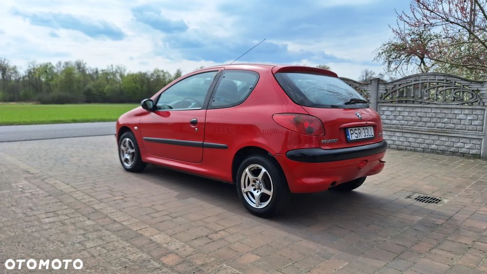 Peugeot 206 1.1 Color-Line - 2