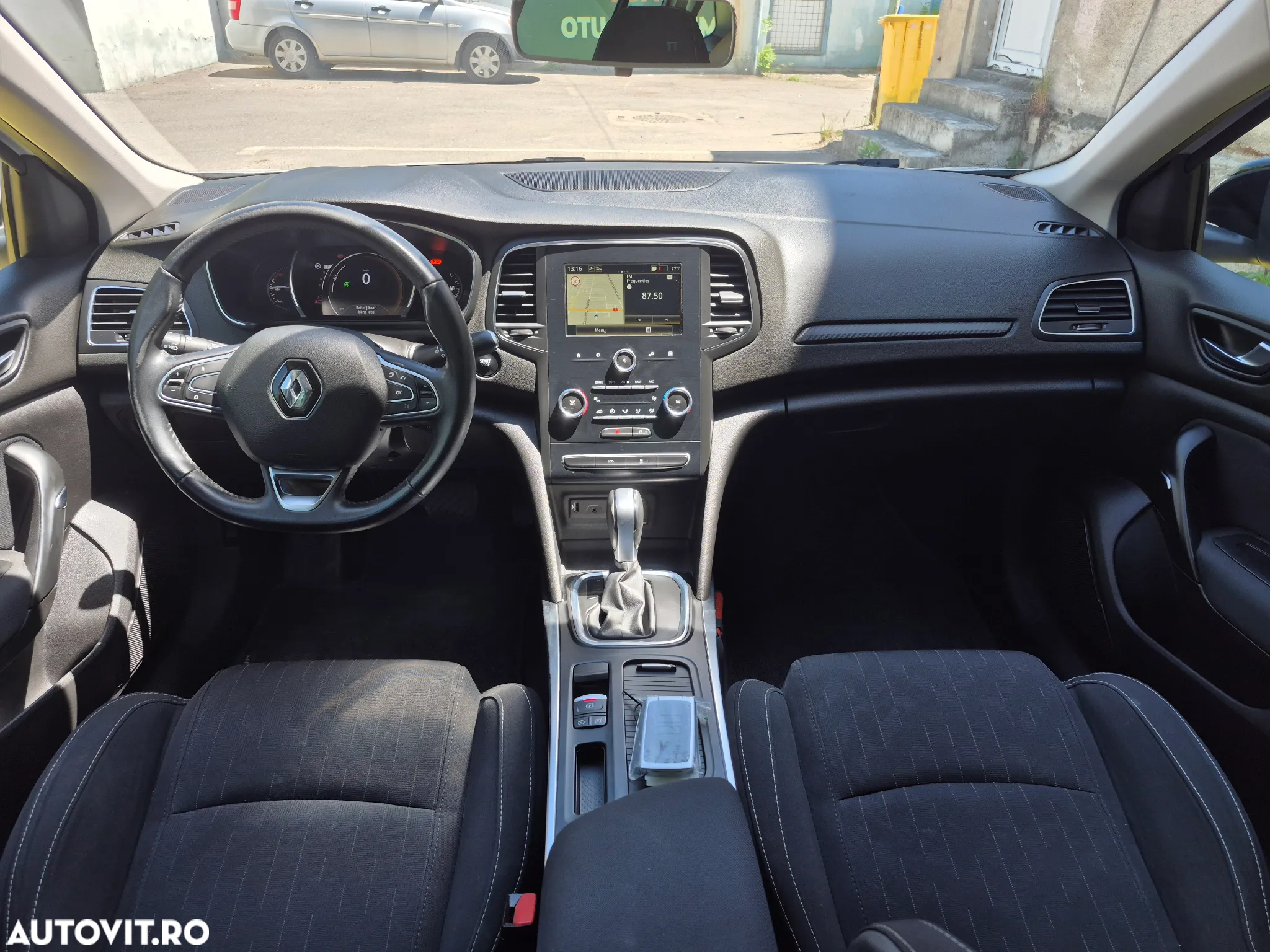 Renault Megane ENERGY TCe 130 EDC LIMITED - 4