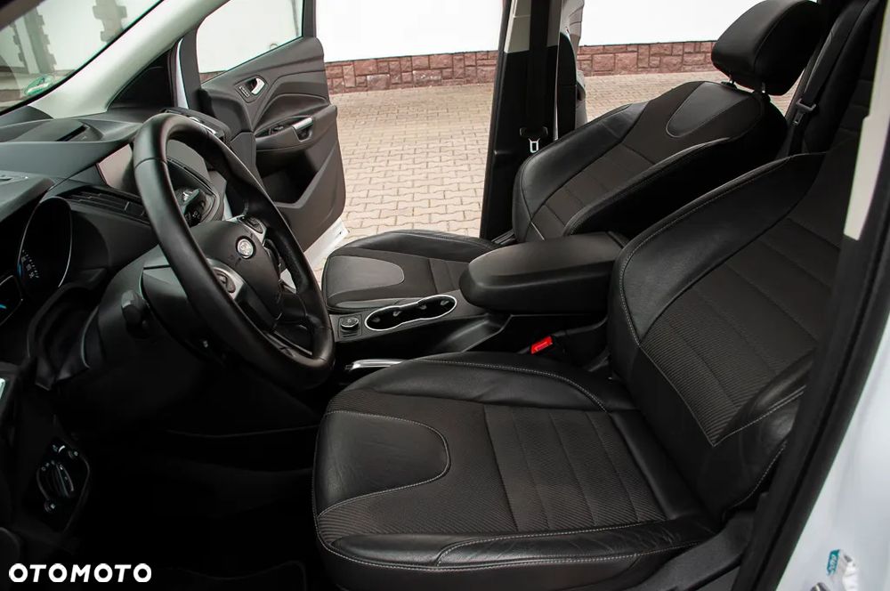 Ford Kuga 1.5 EcoBoost 4WD Titanium Plus - 23