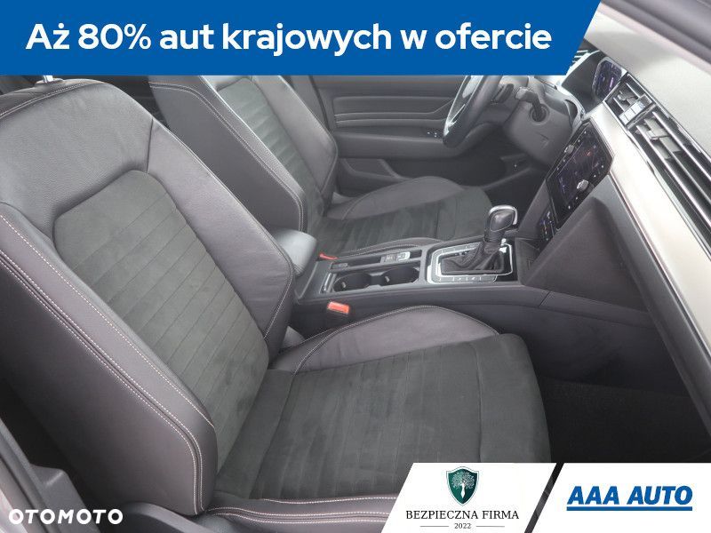 Volkswagen Passat Variant - 11
