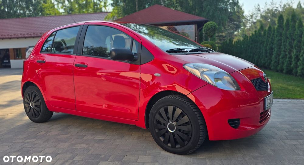 Toyota Yaris - 4