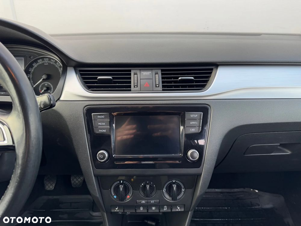 Skoda RAPID 1.6 TDI DPF Ambition - 10