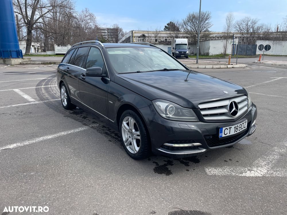 Mercedes-Benz C 180 CDI DPF (BlueEFFICIENCY) Elegance - 4
