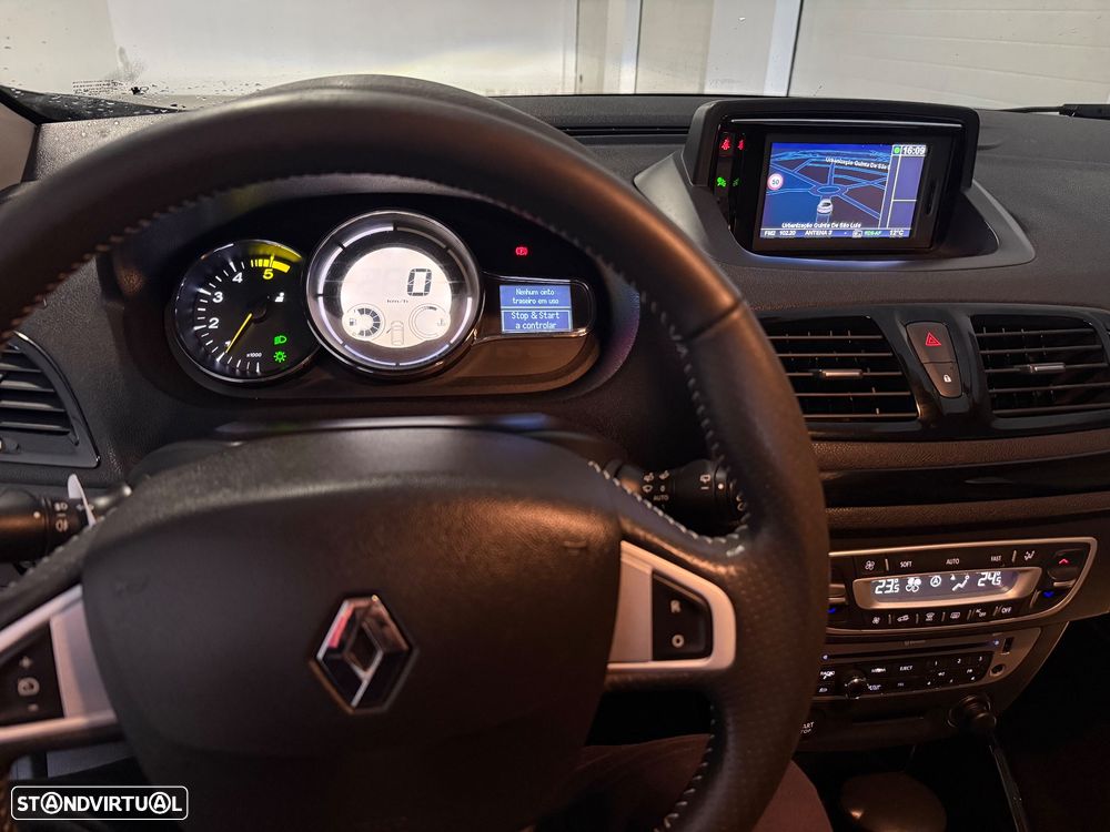 Renault Mégane Sport Tourer dCi 110 FAP Paris - 6