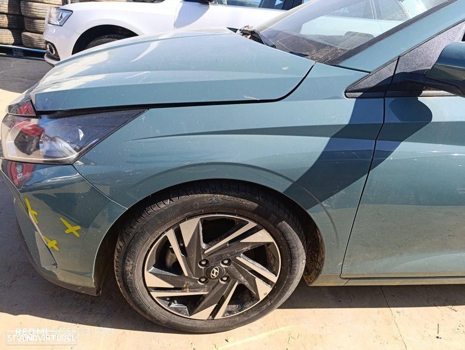 GUARDA-LAMAS FRENTE ESQUERDO HYUNDAI I20 BC3 - 1