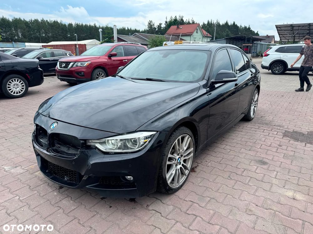 BMW Seria 3 330i xDrive - 2