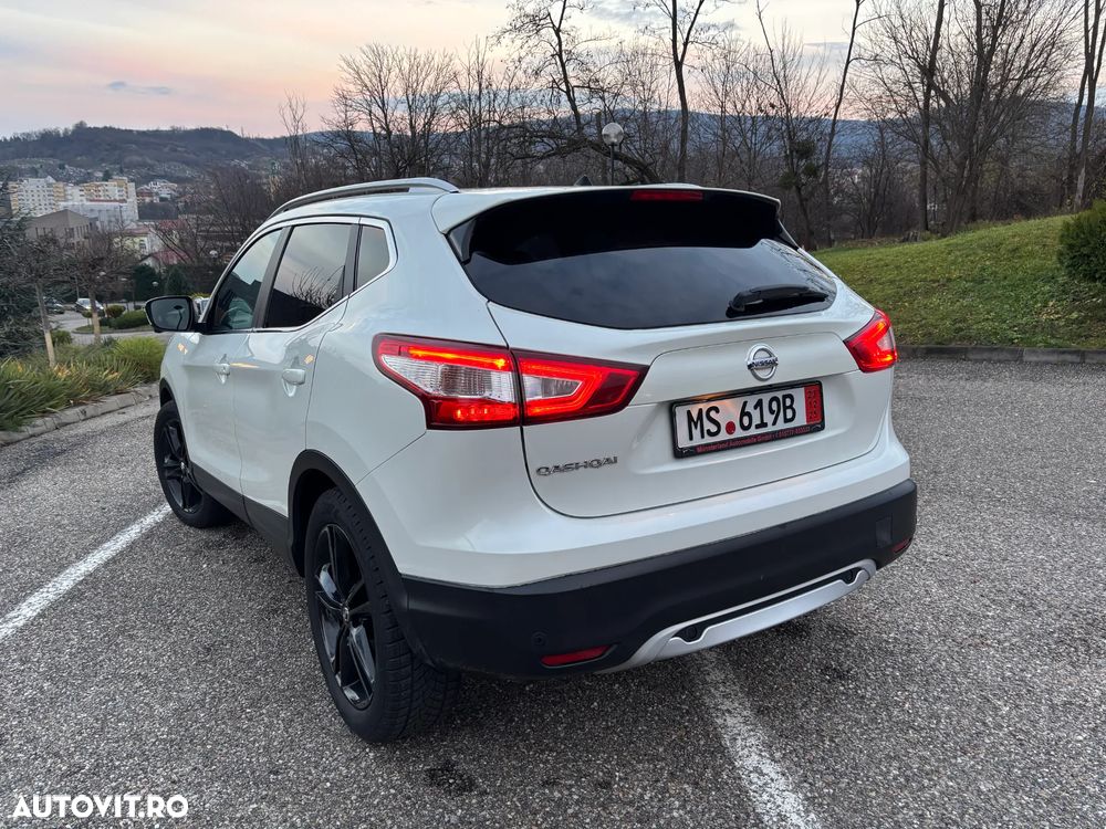 Nissan Qashqai 1.6 DCI TEKNA+ - 17