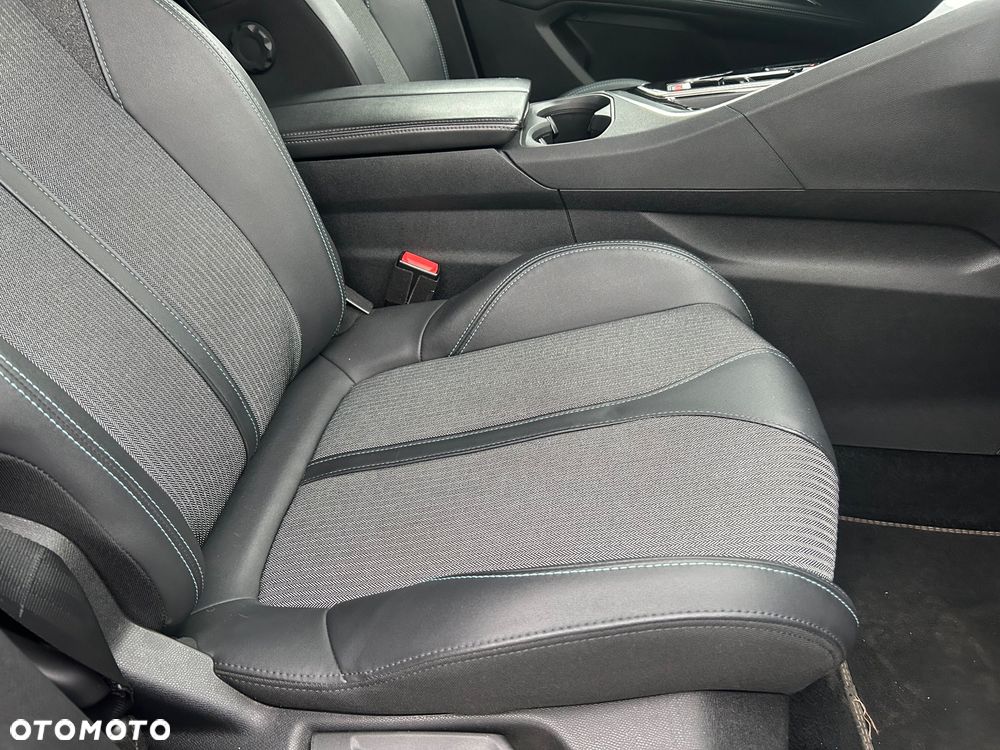 Peugeot 5008 BlueHDi 130 EAT8 Allure Pack - 11