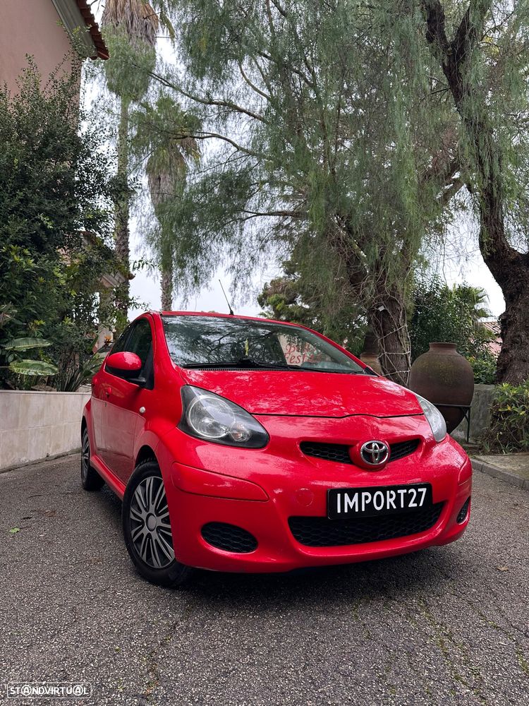 Toyota Aygo Black - 3