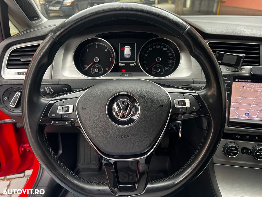 Volkswagen Golf - 9
