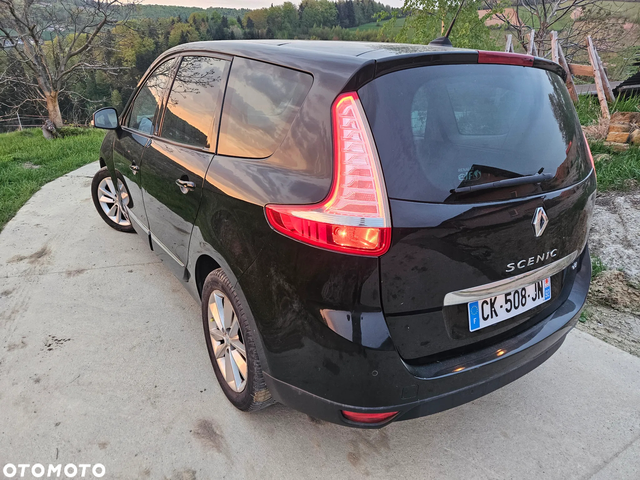 Renault Grand Scenic dCi 130 FAP Start & Stop Bose Edition - 2