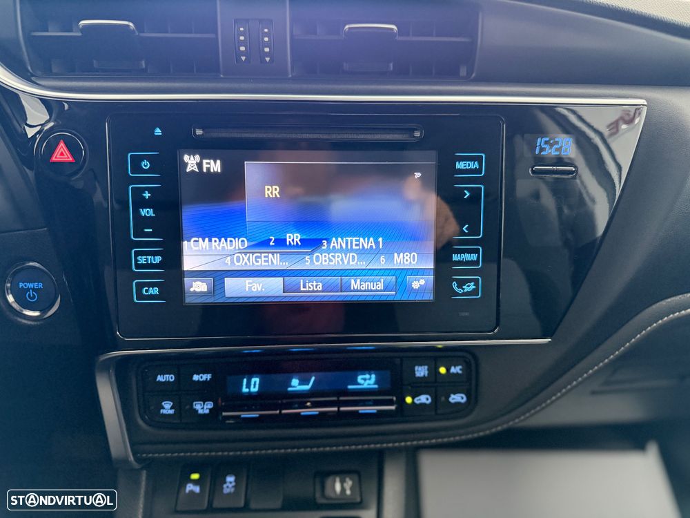 Toyota Auris 1.8 HSD Comfort - 14