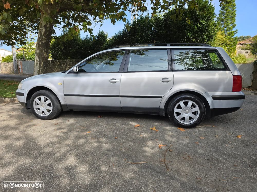 VW Passat Variant 1.9 TDi Confortline - 11