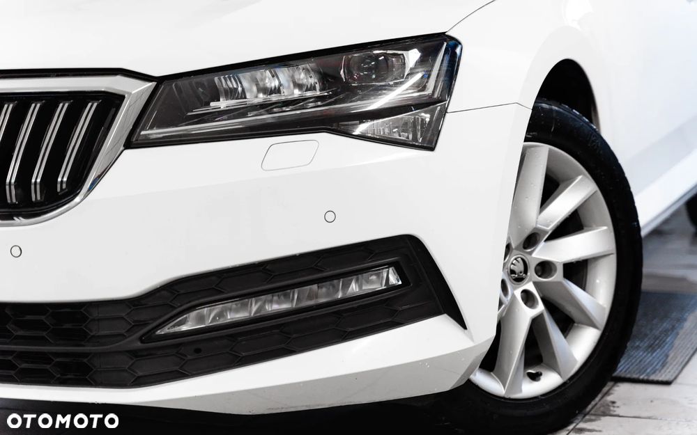 Skoda Superb 2.0 TDI SCR Ambition DSG - 16