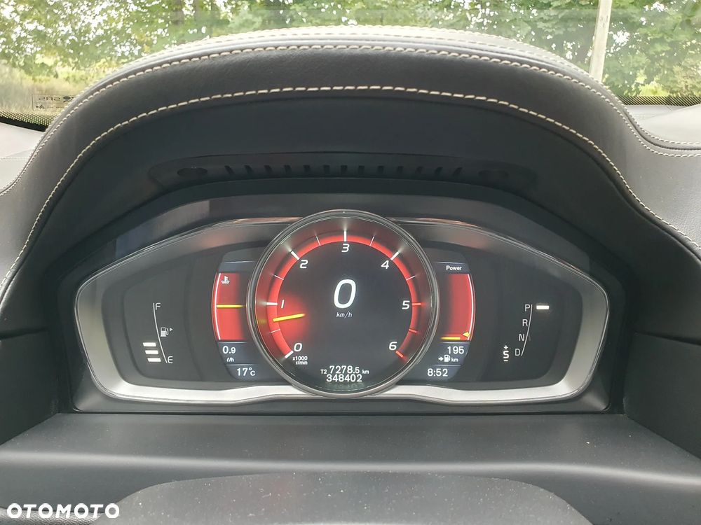 Volvo XC 70 D5 AWD Dynamic Summum - 12