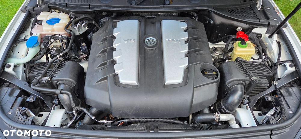 Volkswagen Touareg 4.2 V8 TDI DPF Automatik Exclusive - 9