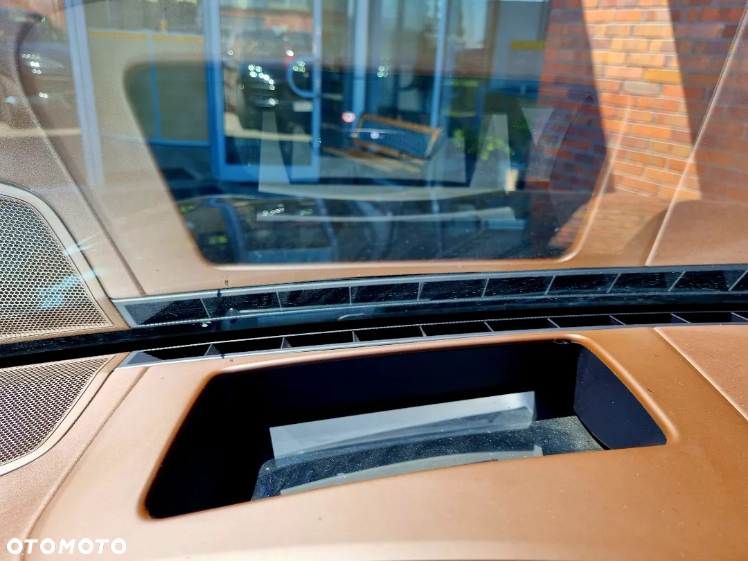 Porsche Cayenne - 30